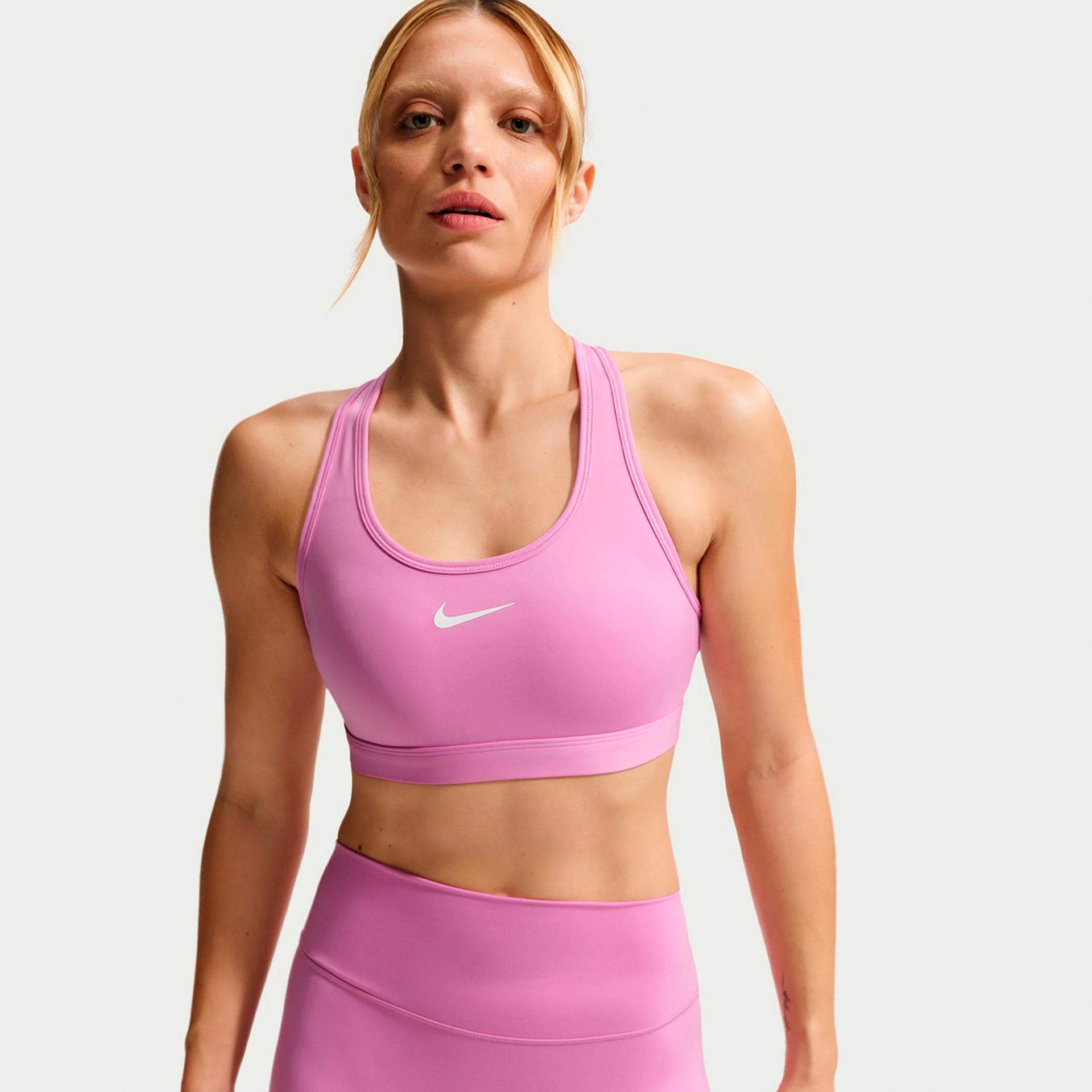 Nike Swoosh Medium Sports-BH Damer - lilla