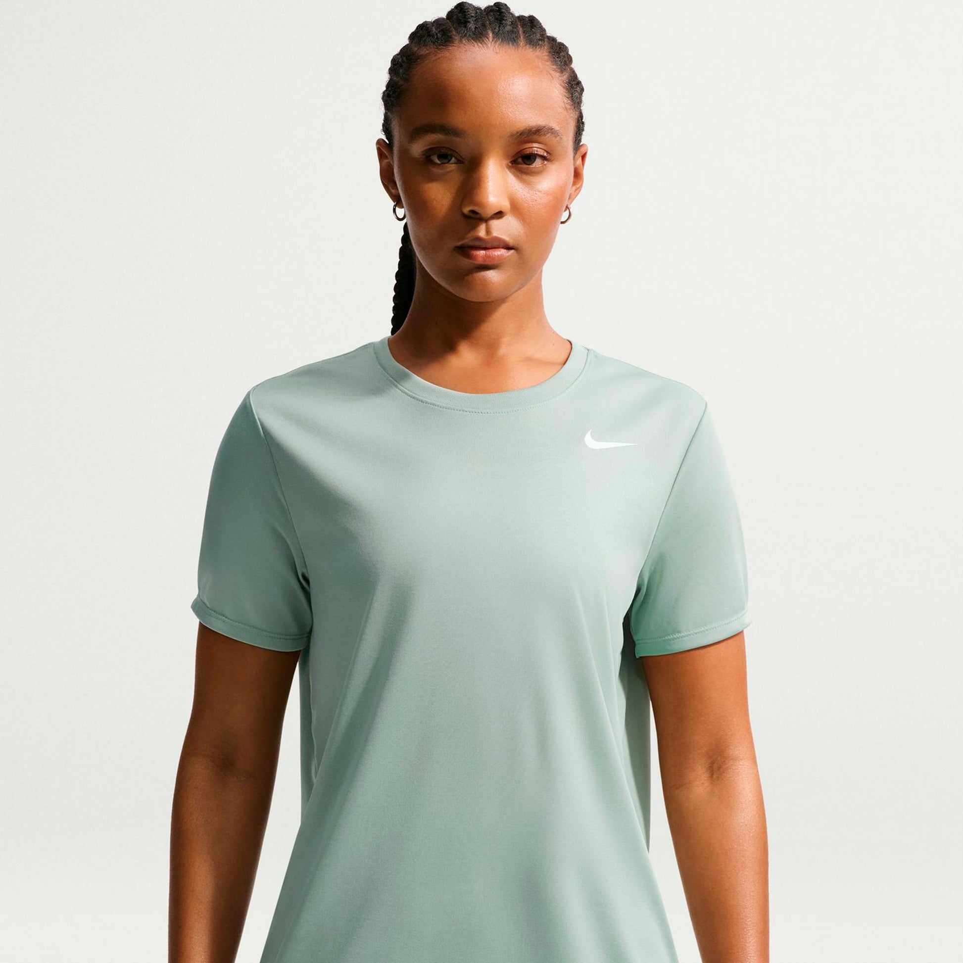 Nike Dri-Fit Regular T-shirt Damer - grågrøn, hvid