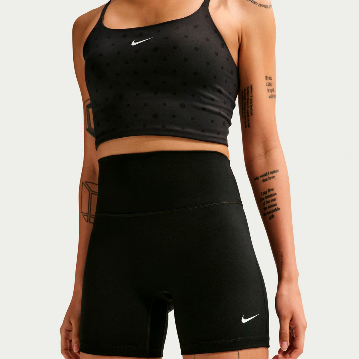 Nike High-Waist 5in Biker  Shorts Damer - sort