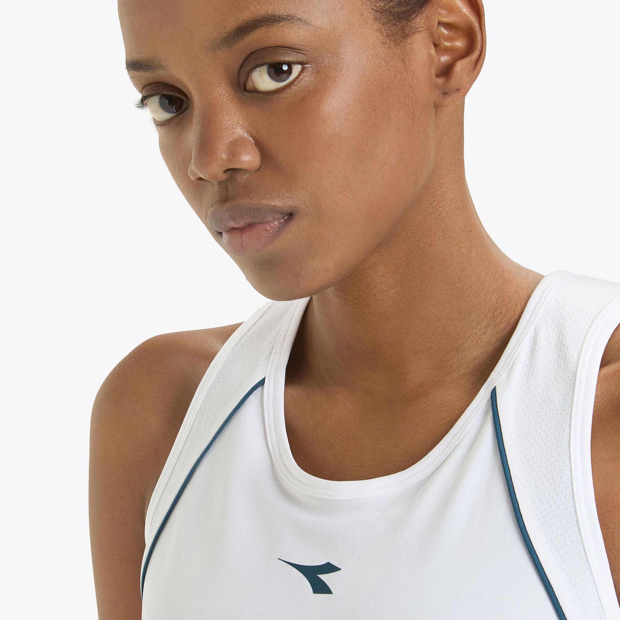 Diadora