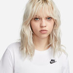 Nike T&oslash;j Nike New Sportswear Club T-shirt Damer-Hvid