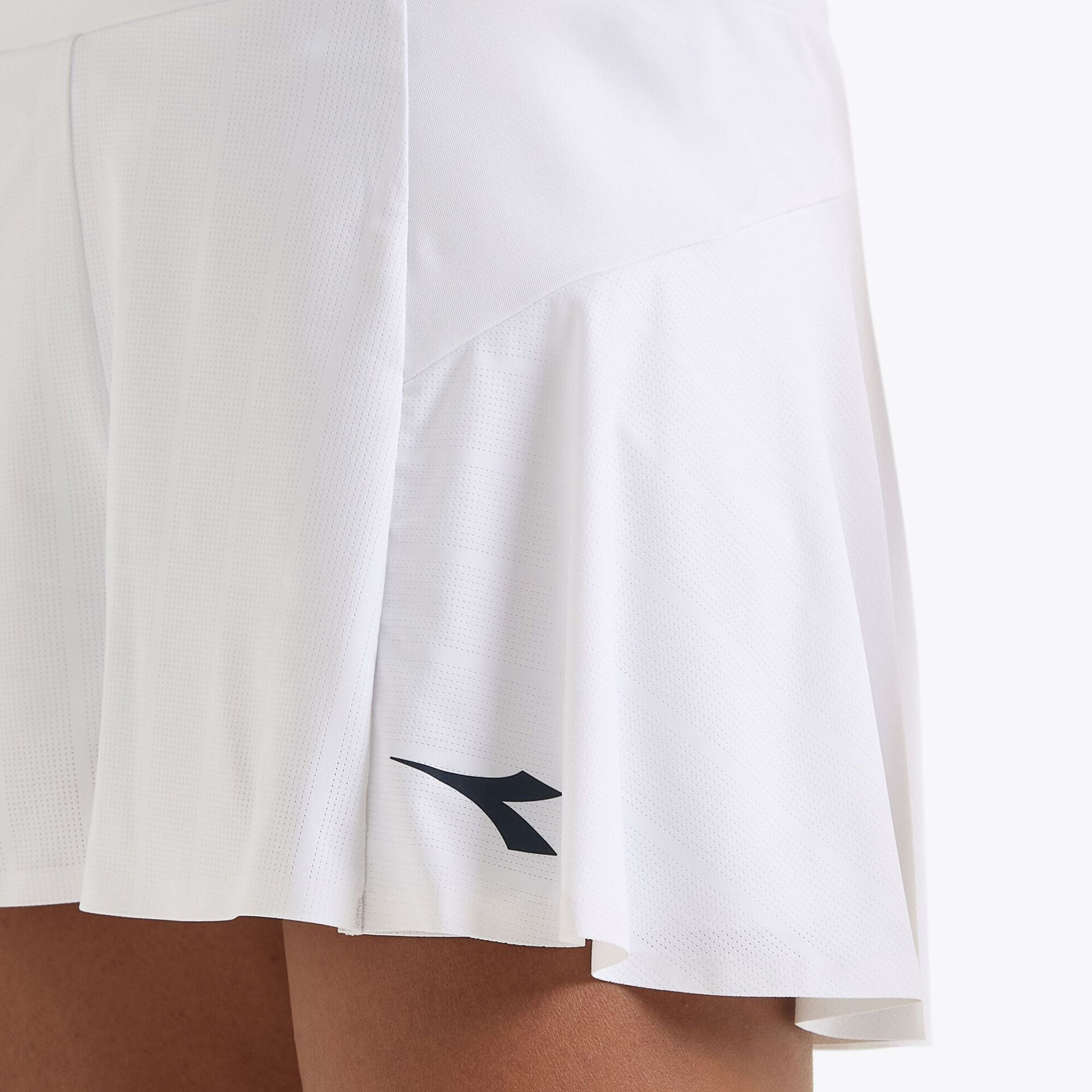 Diadora
